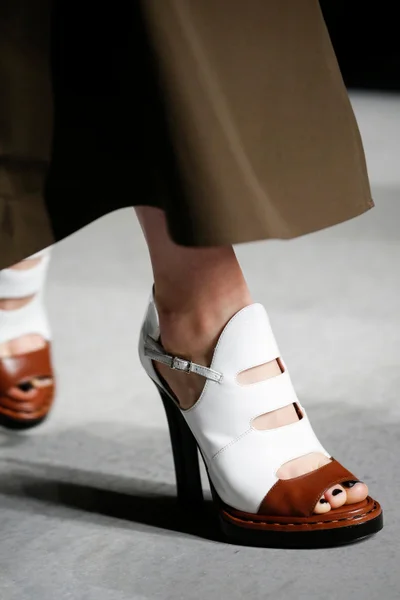 Look 74